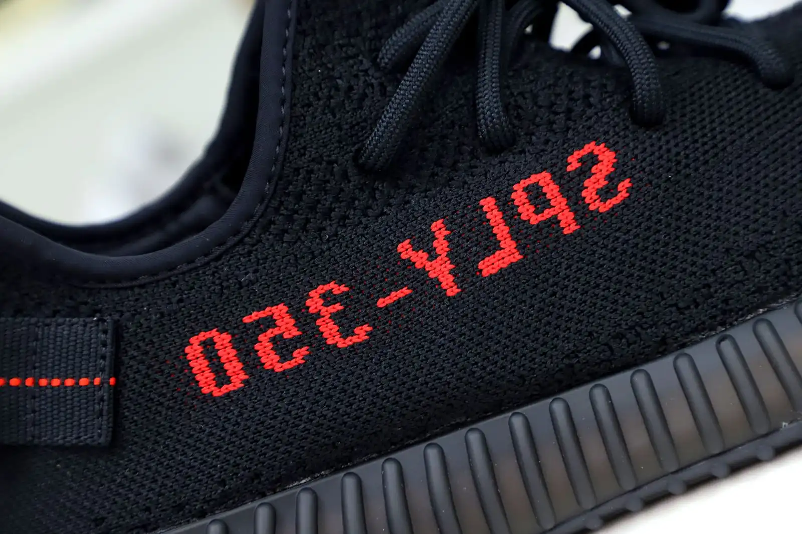 Kimikick YEEZY BOOST 350 V2 'BRED'