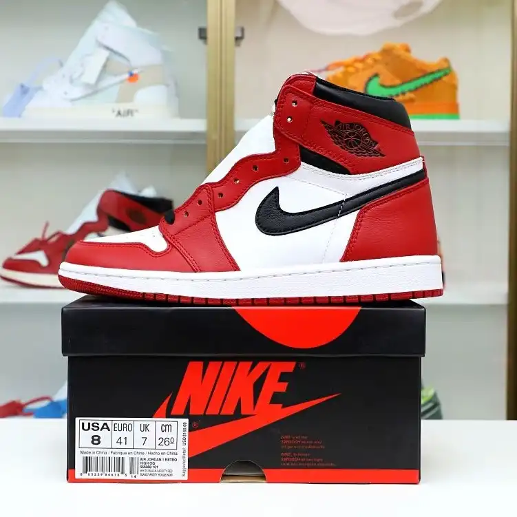 Kimikick AIR JORDAN 1 RETRO HIGH OG 'CHICAGO' 2015