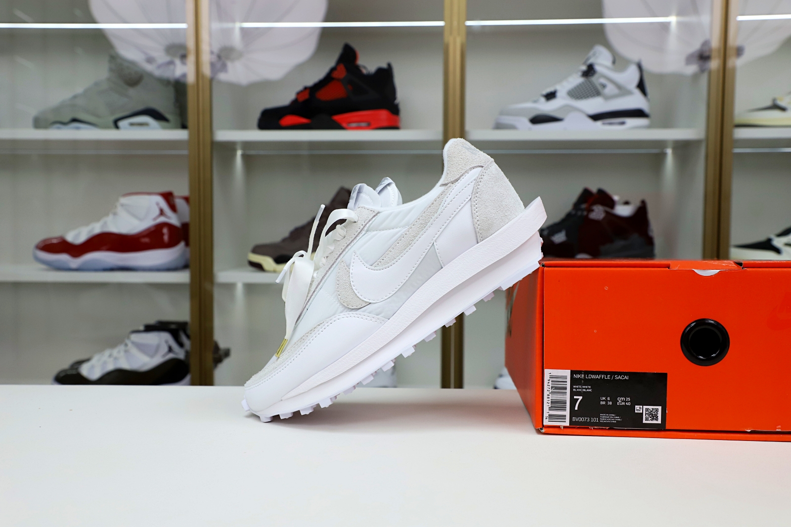 Kimi kick sacai x Nike LDV Waffle