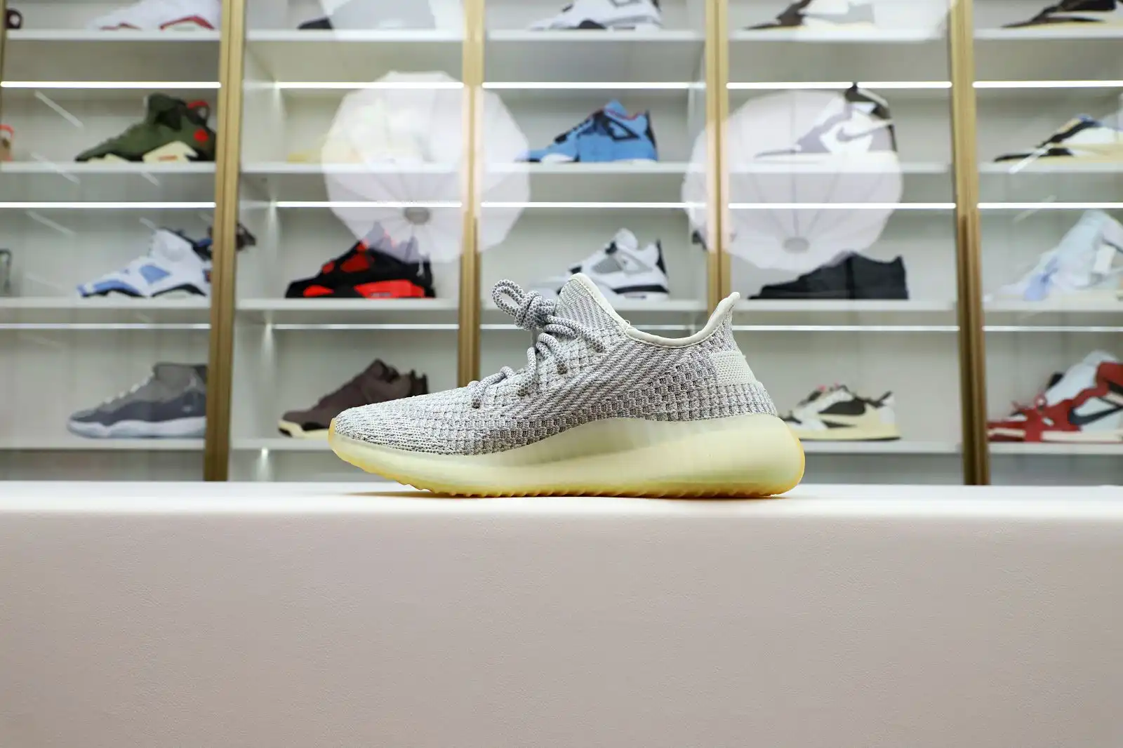 Kimikick YEEZY BOOST 350 V2 'YESHAYA NON-REFLECTIVE'