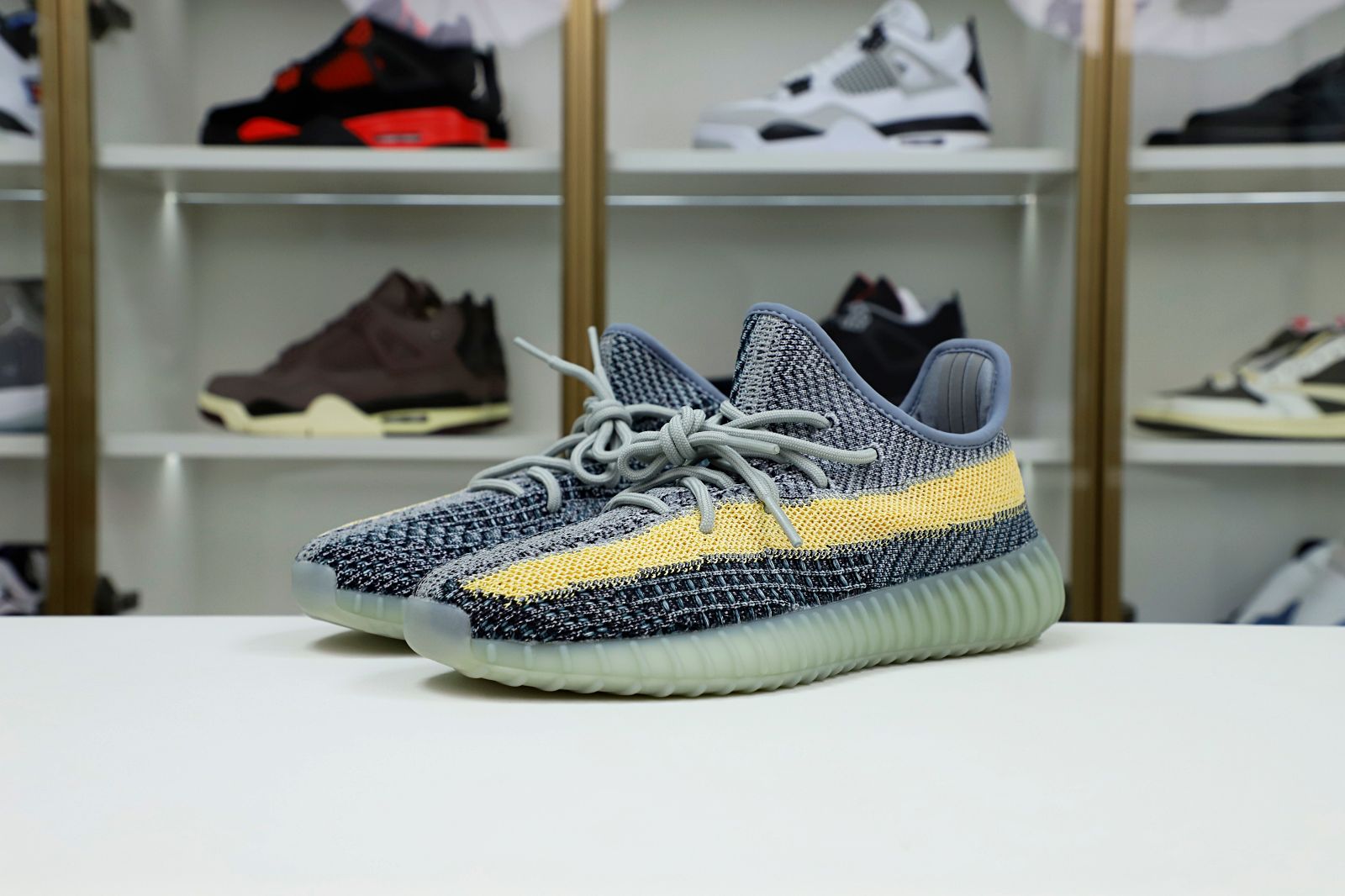 Kimi kick YEEZY BOOST 350 V2 'ASH BLUE