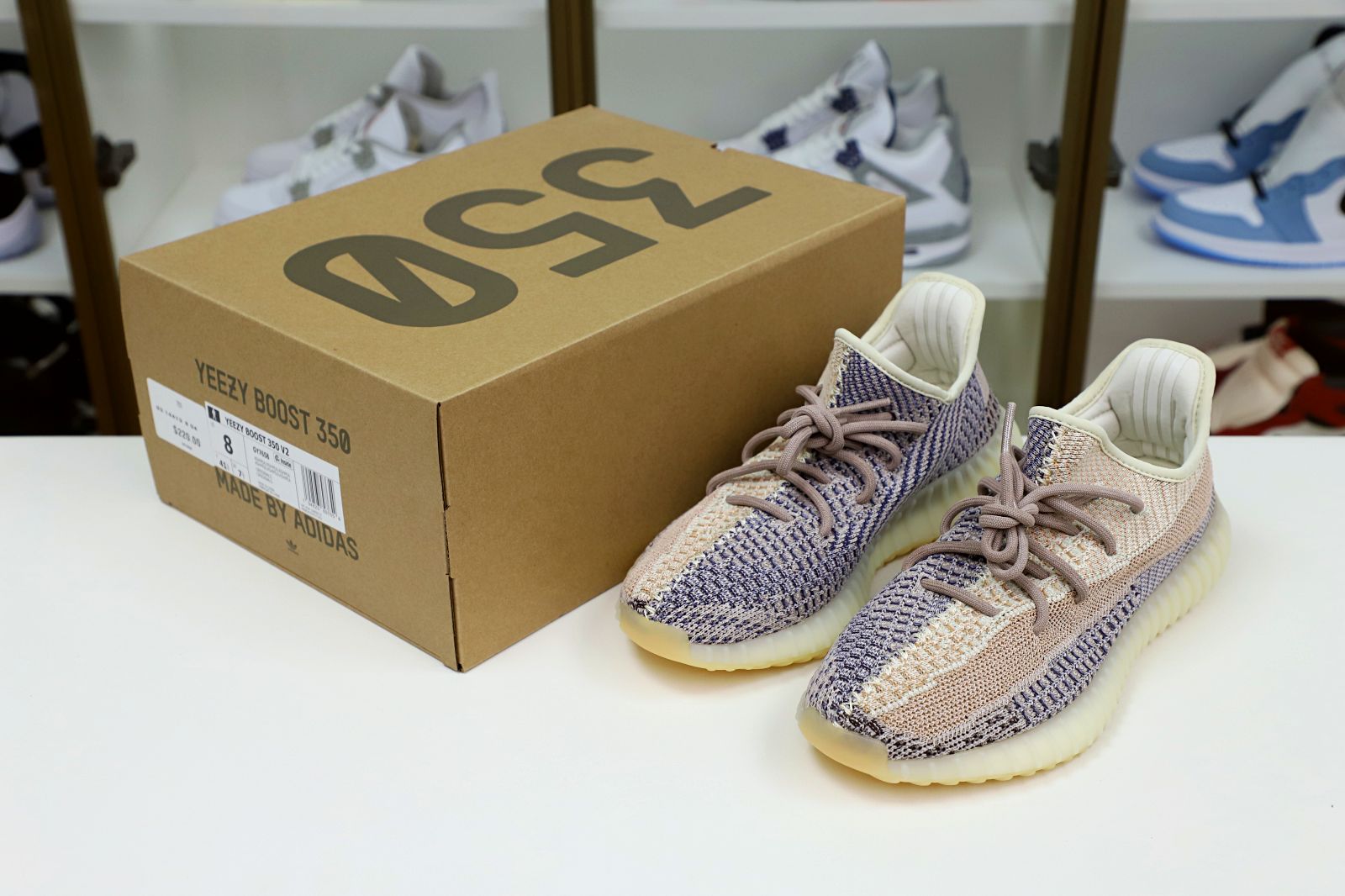 Kimi kick YEEZY BOOST 350 V2 'ASH PEARL'