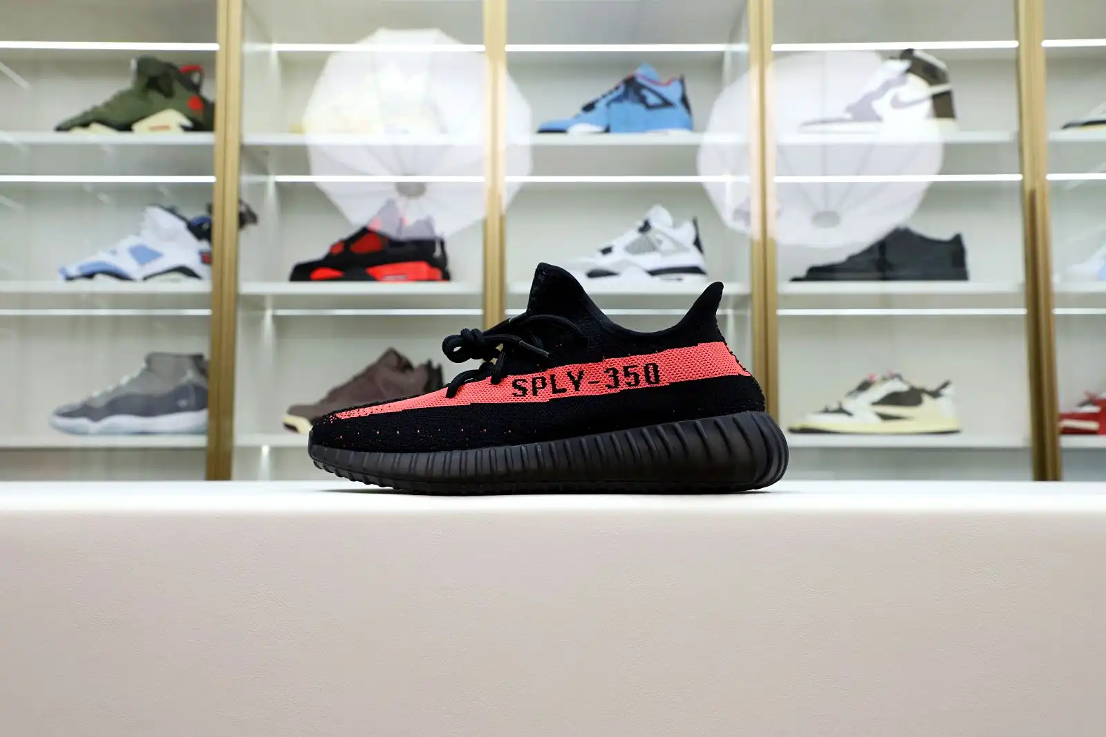 Kimikick YEEZY BOOST 350 V2 'RED'