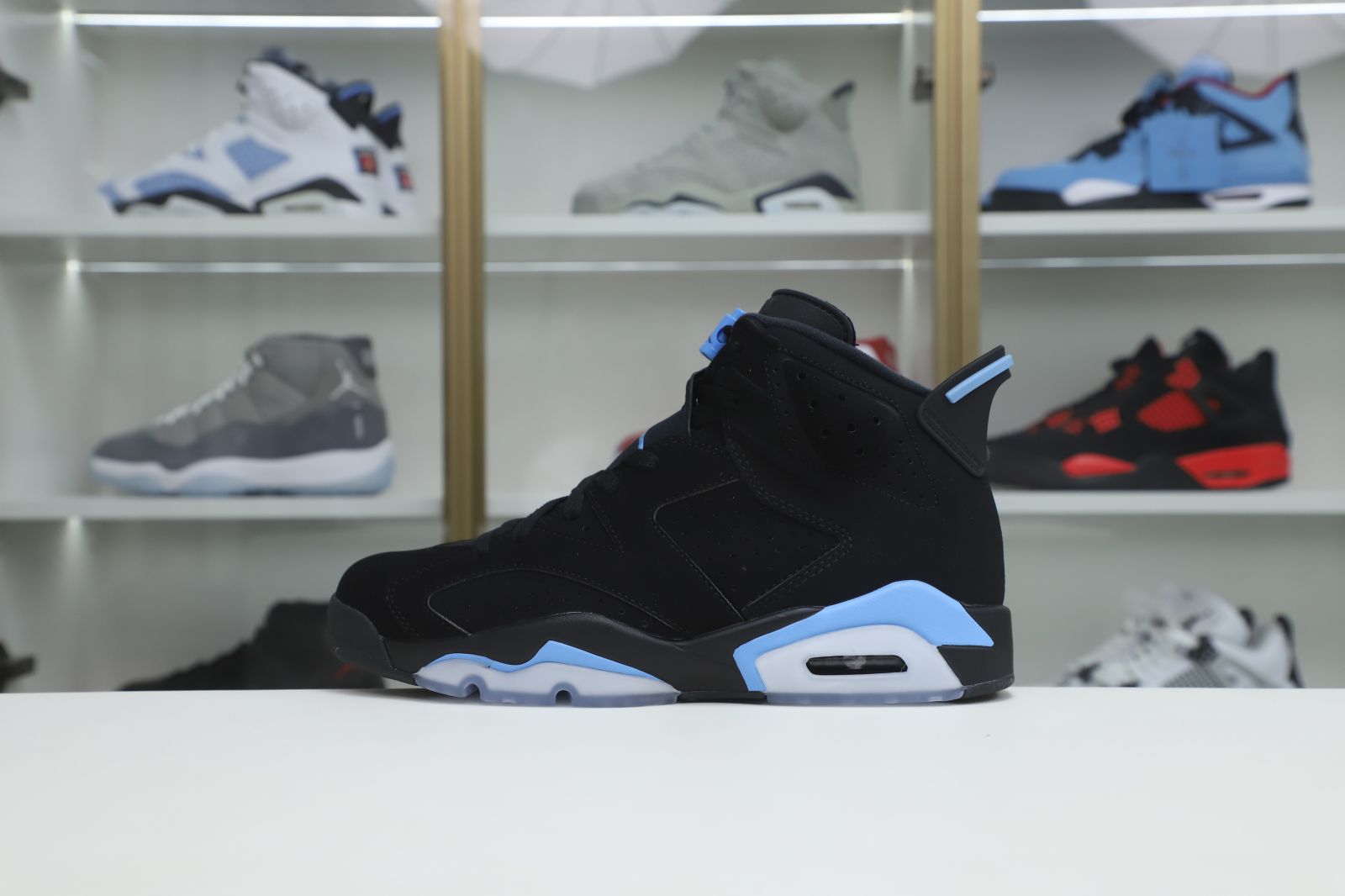 Kimi kick Jordan Air Jordan 6 unc