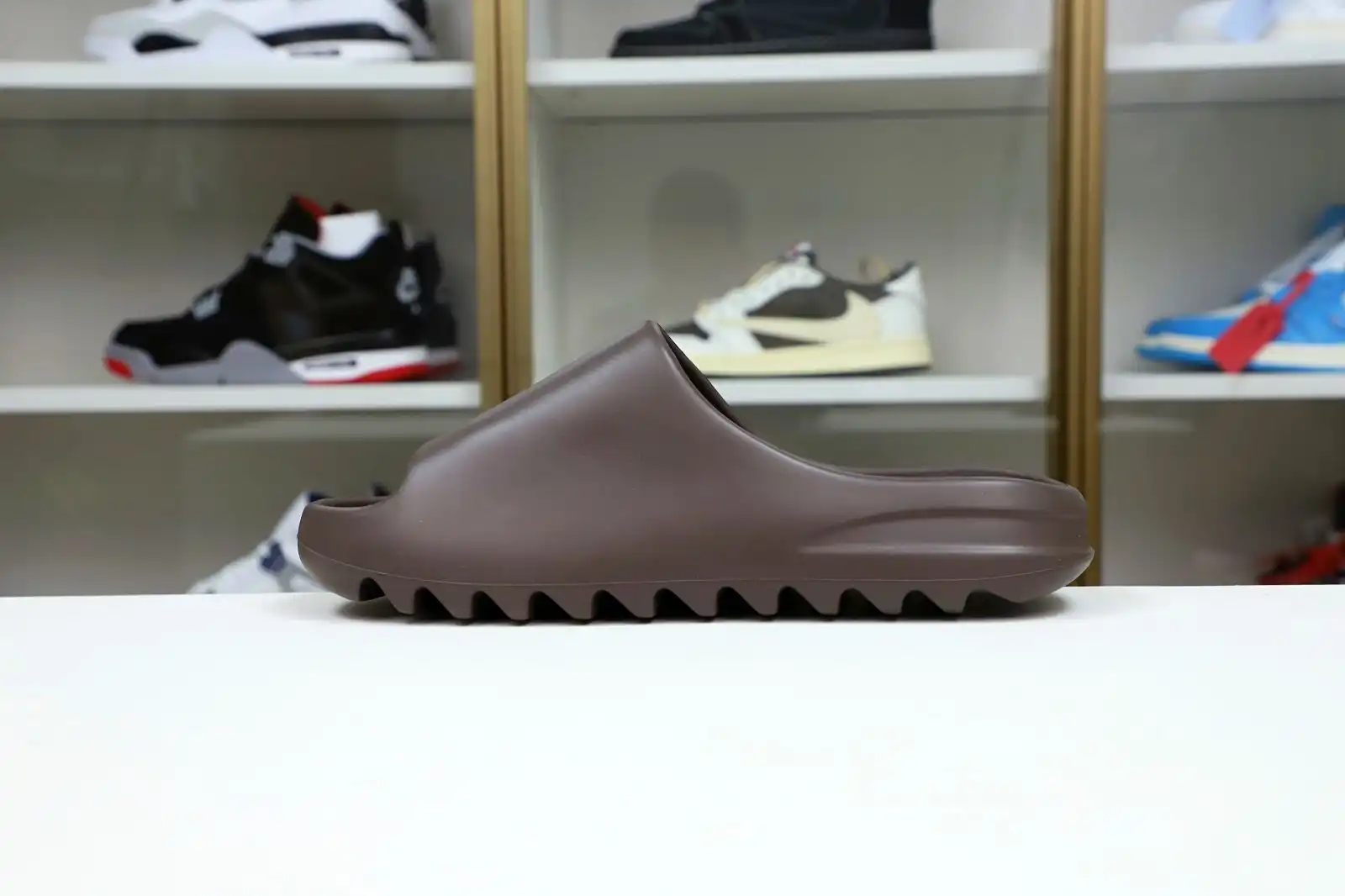 Kimikick YEEZY SLIDES G55495