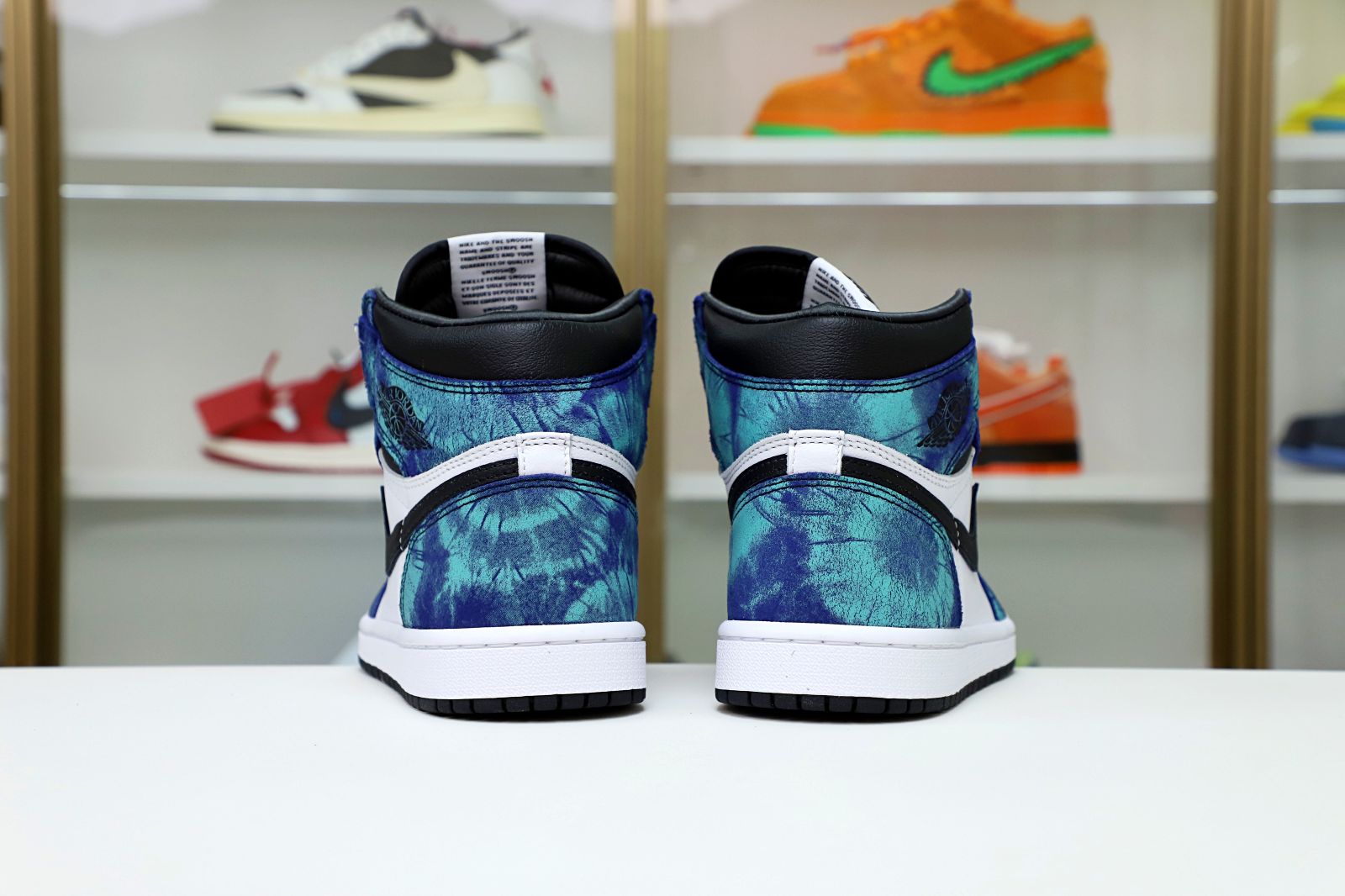 Kimi kick Air Jordan 1 High OG  Tie-Dye