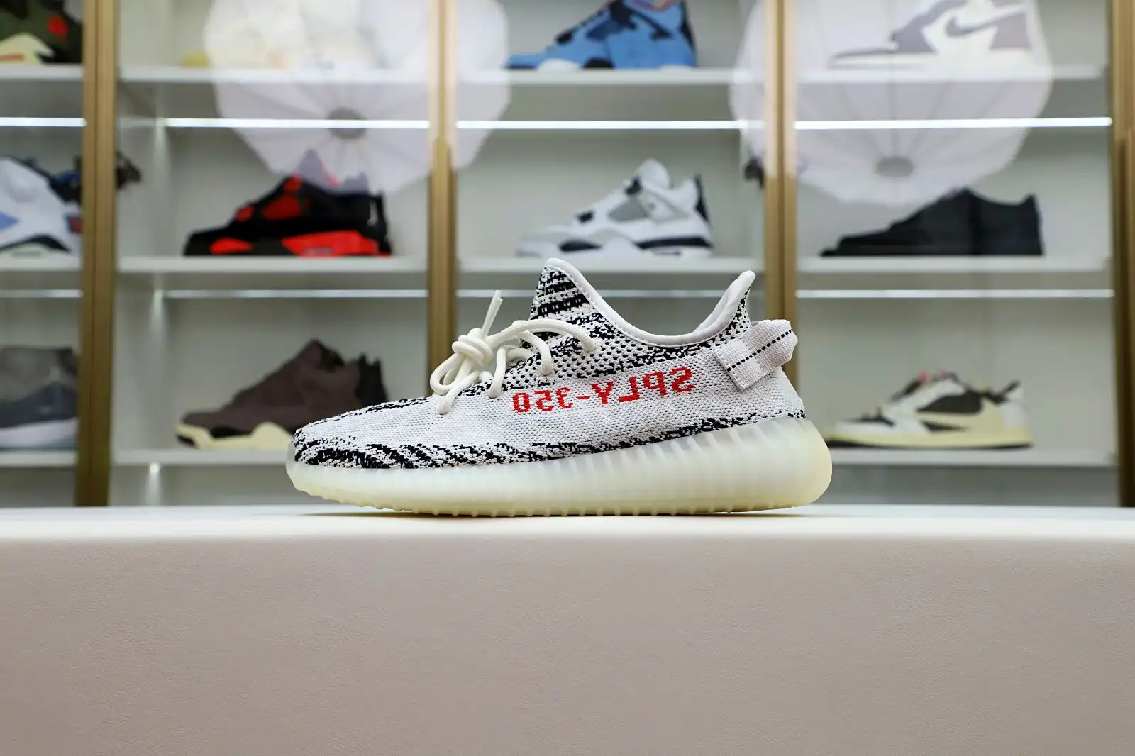 Kimikick YEEZY BOOST 350 V2 'ZEBRA'