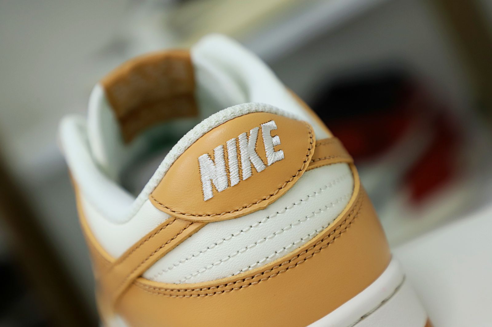 Kimi kick WMNS DUNK LOW 'HARVEST MOON'