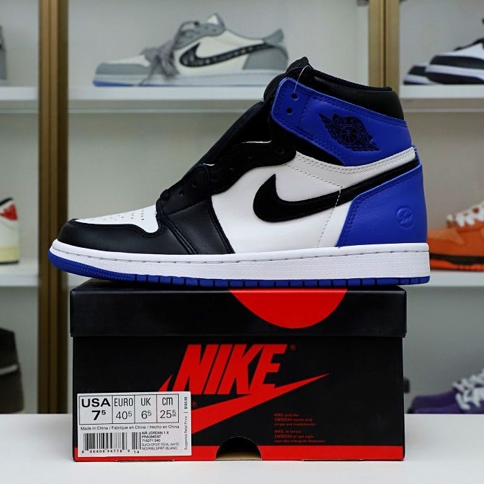 Kimi kick FRAGMENT DESIGN X AIR JORDAN 1 RETRO HIGH