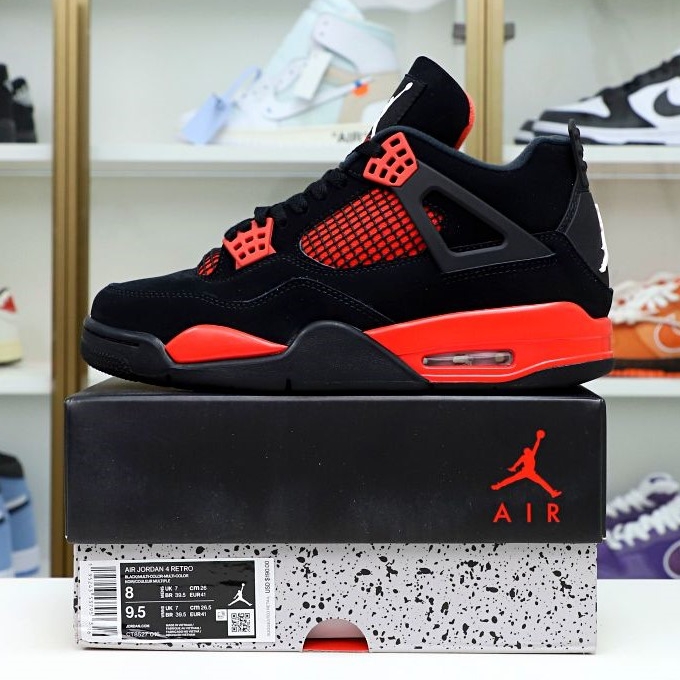 Kimi kick AIR JORDAN 4 RETRO 'RED THUNDER'