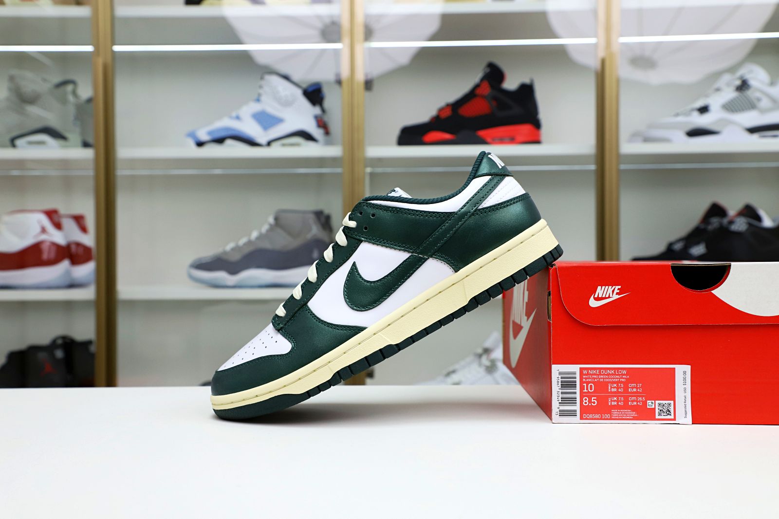 Kimi kick NIKE WMNS DUNK LOW 'VINTAGE GREEN'