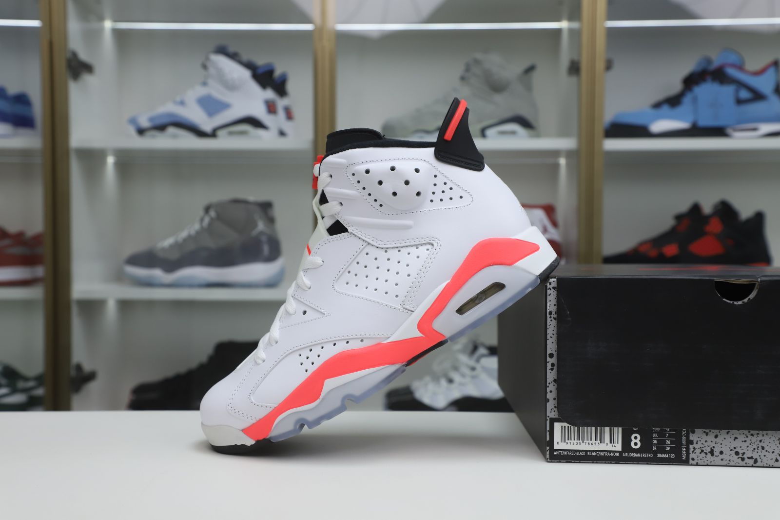 Kimi kick Air Jordan 6 Retroinfrared White