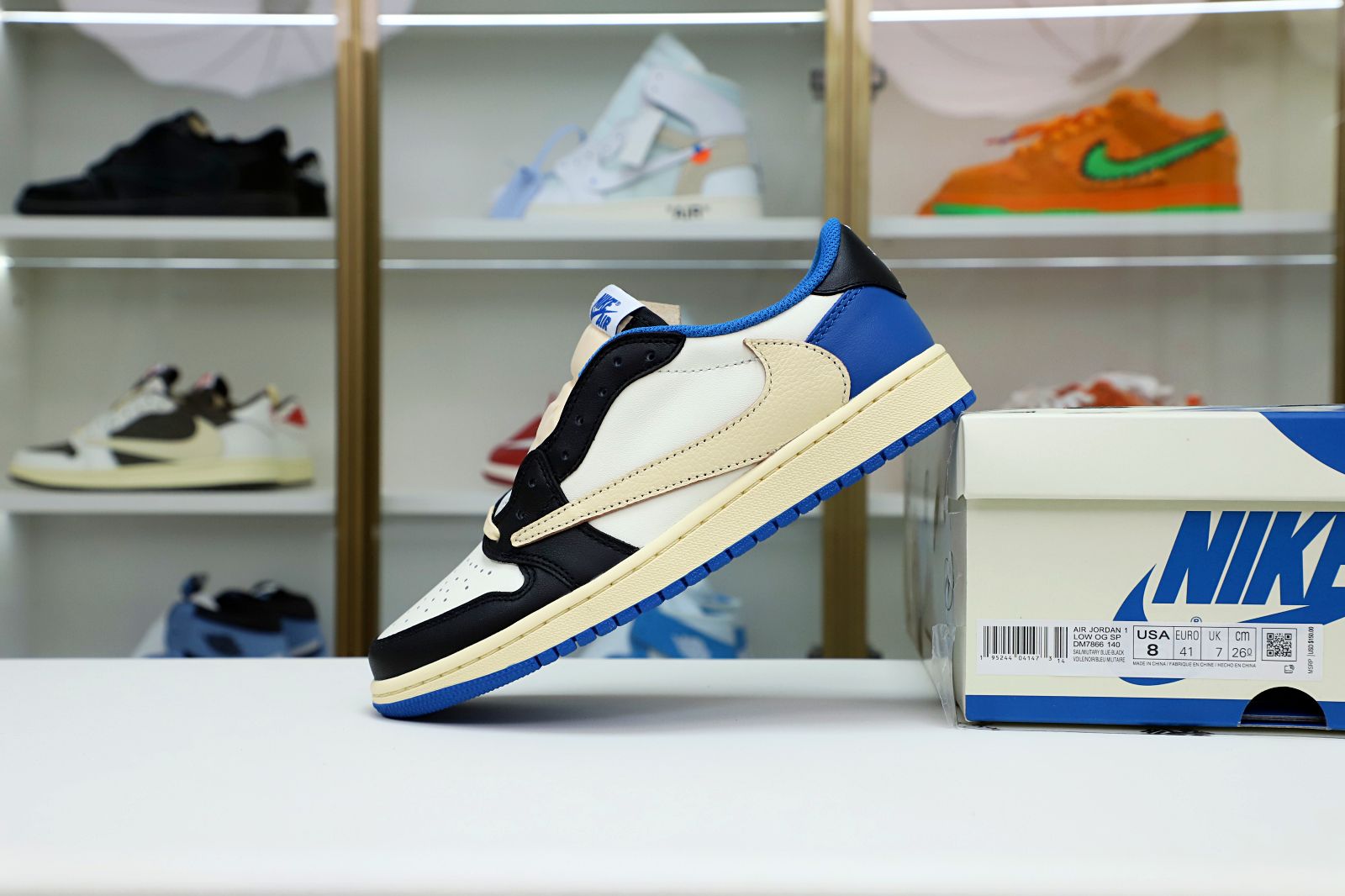 Kimi kick FRAGMENT DESIGN X TRAVIS SCOTT X AIR JORDAN 1 LOW