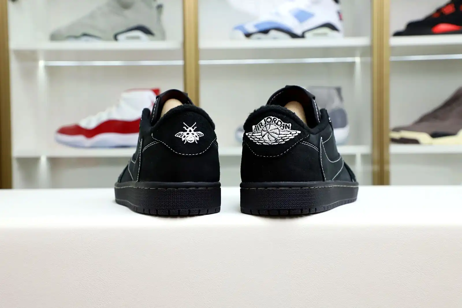 Kimikick TRAVIS SCOTT X NIKE AIR JORDAN 1 LOW OG “BLACK PHANTOM”