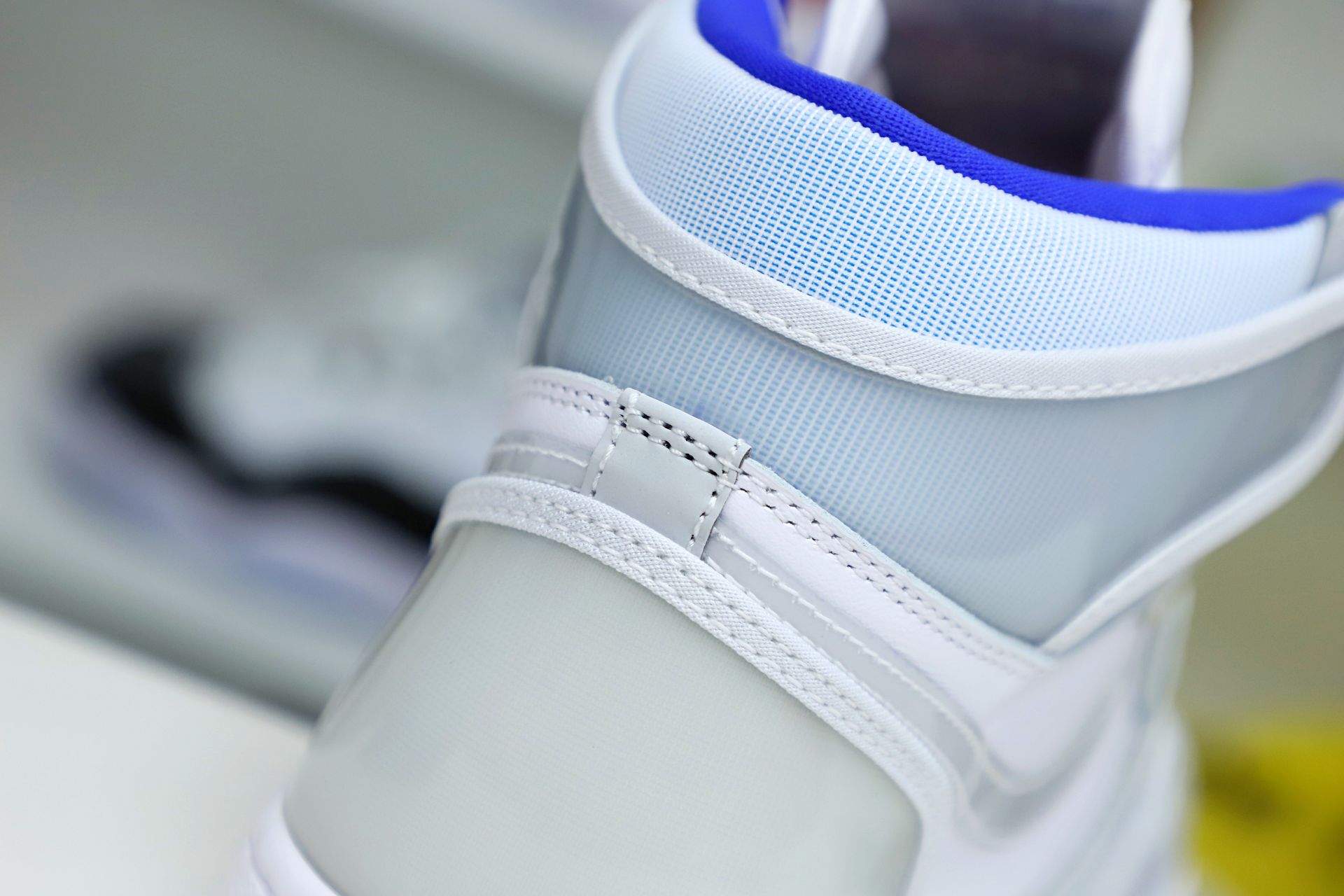 Kimi kick AIR JORDAN 1 HIGH ZOOM 'RACER BLUE'