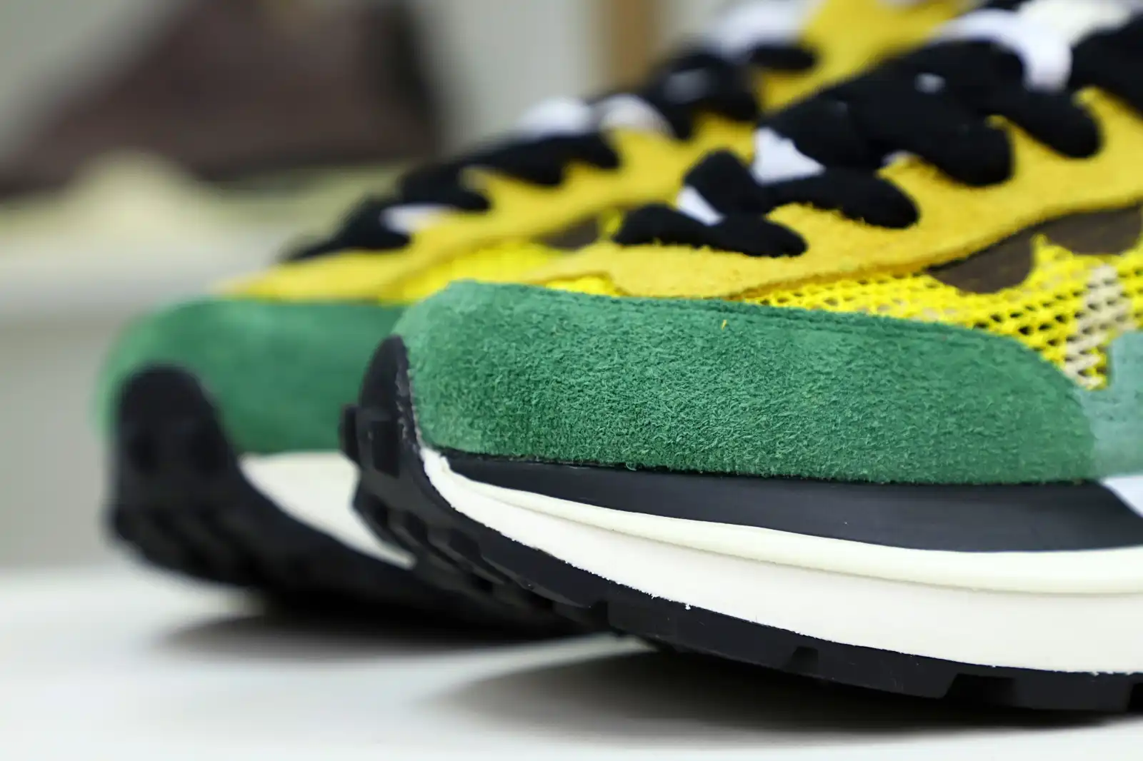 Kimikick SACAI X VAPORWAFFLE 'TOUR YELLOW'