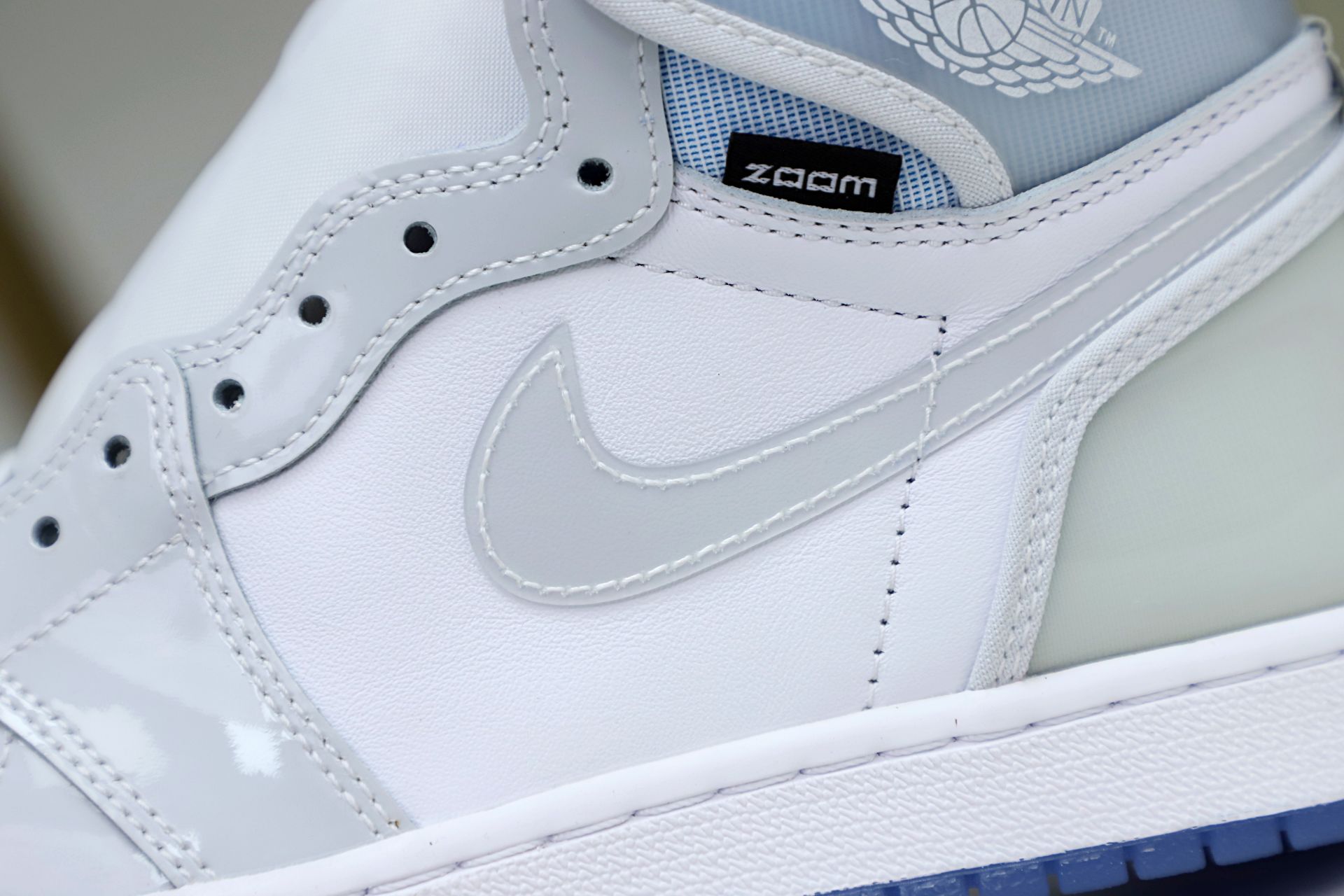 Kimi kick AIR JORDAN 1 HIGH ZOOM 'RACER BLUE'