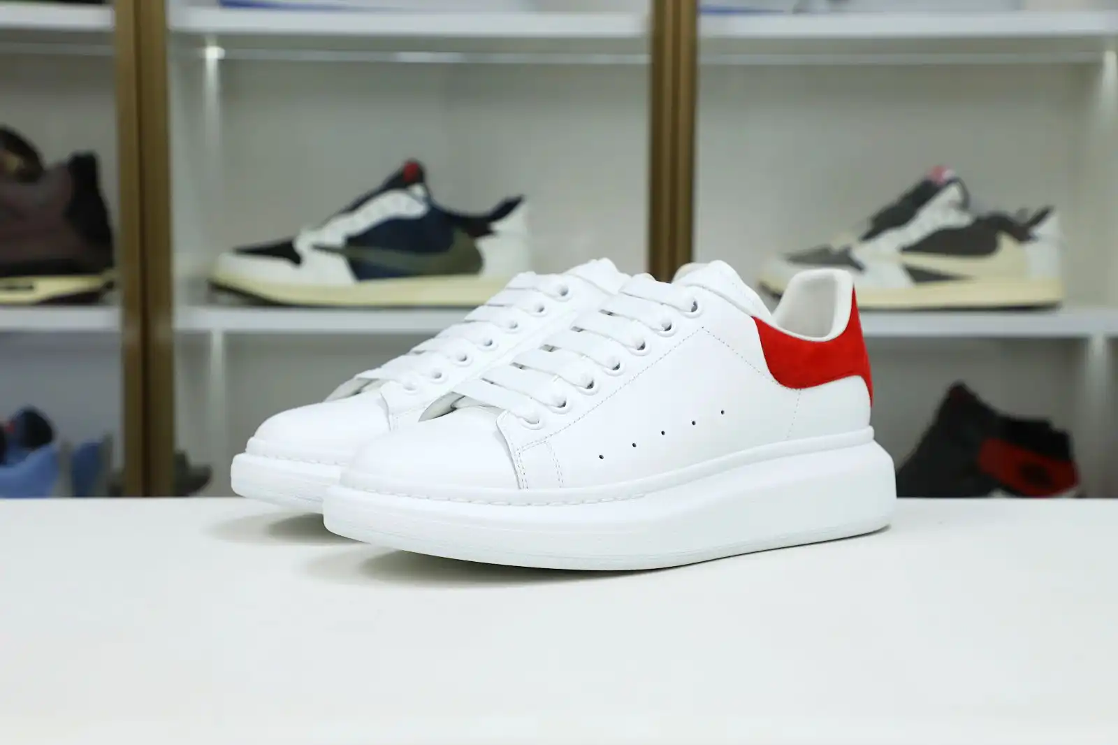 Kimikick ALXNDER MC MCQUEEN WHITE SMOOTH CALF LEATHER RED SUEDE