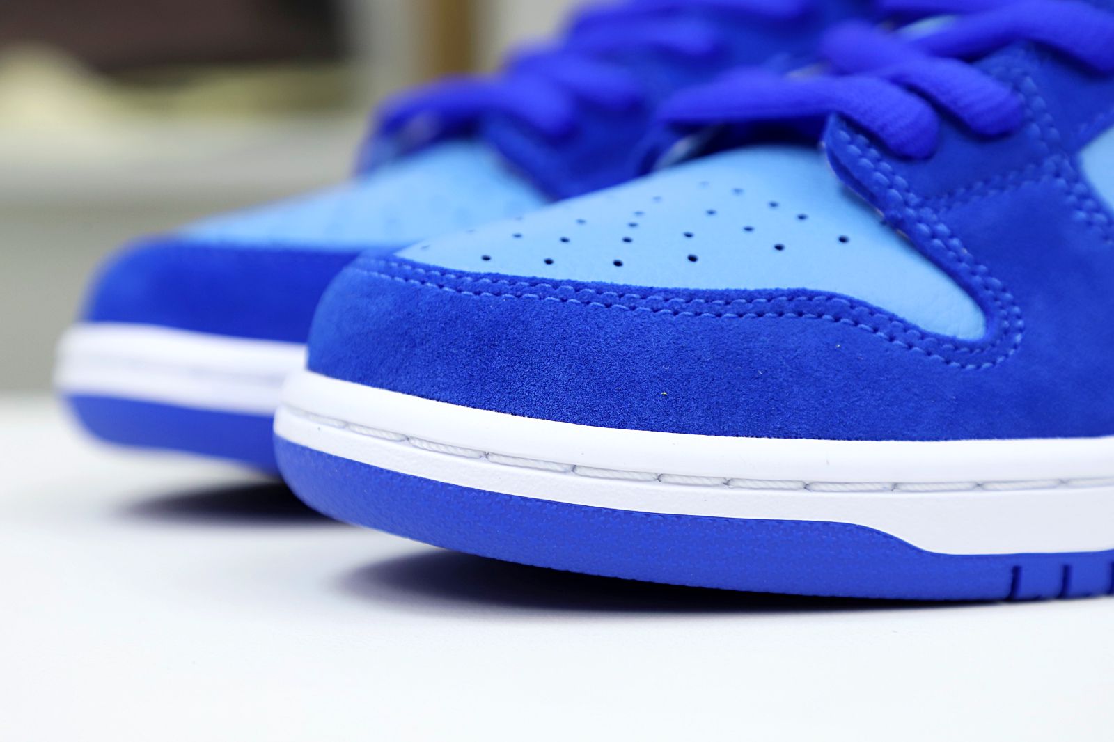 Kimi kick NIKE SB DUNK LOW BLUE RASPBERRY