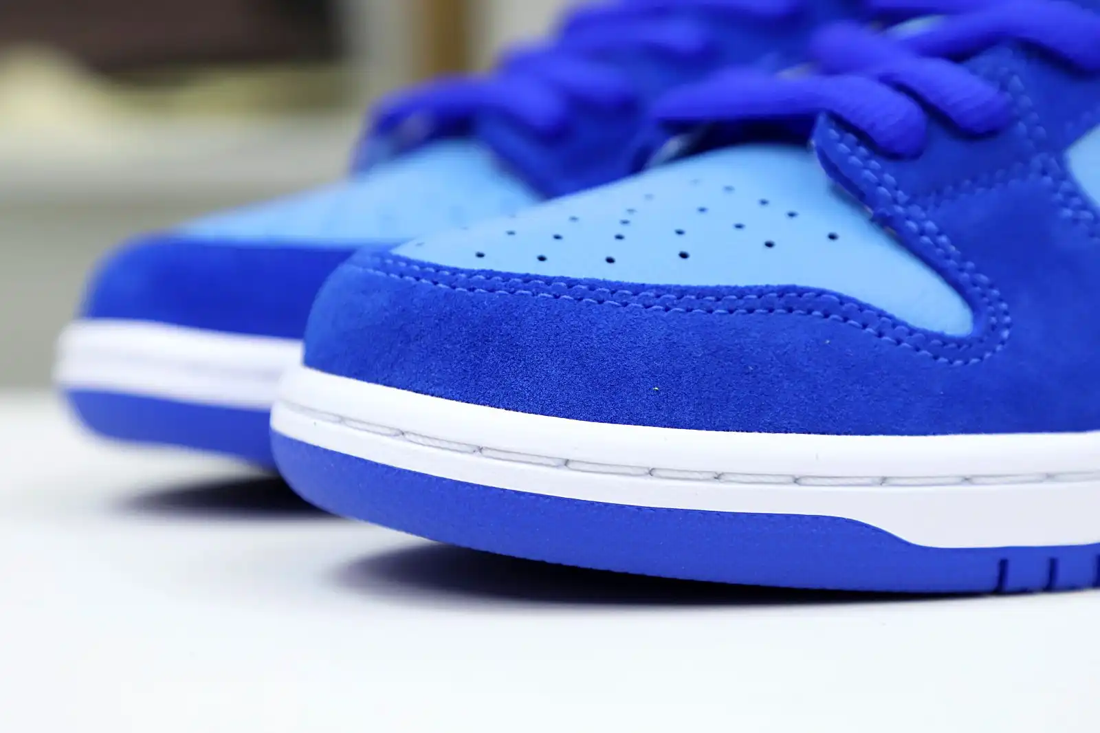 Kimikick NIKE SB DUNK LOW BLUE RASPBERRY