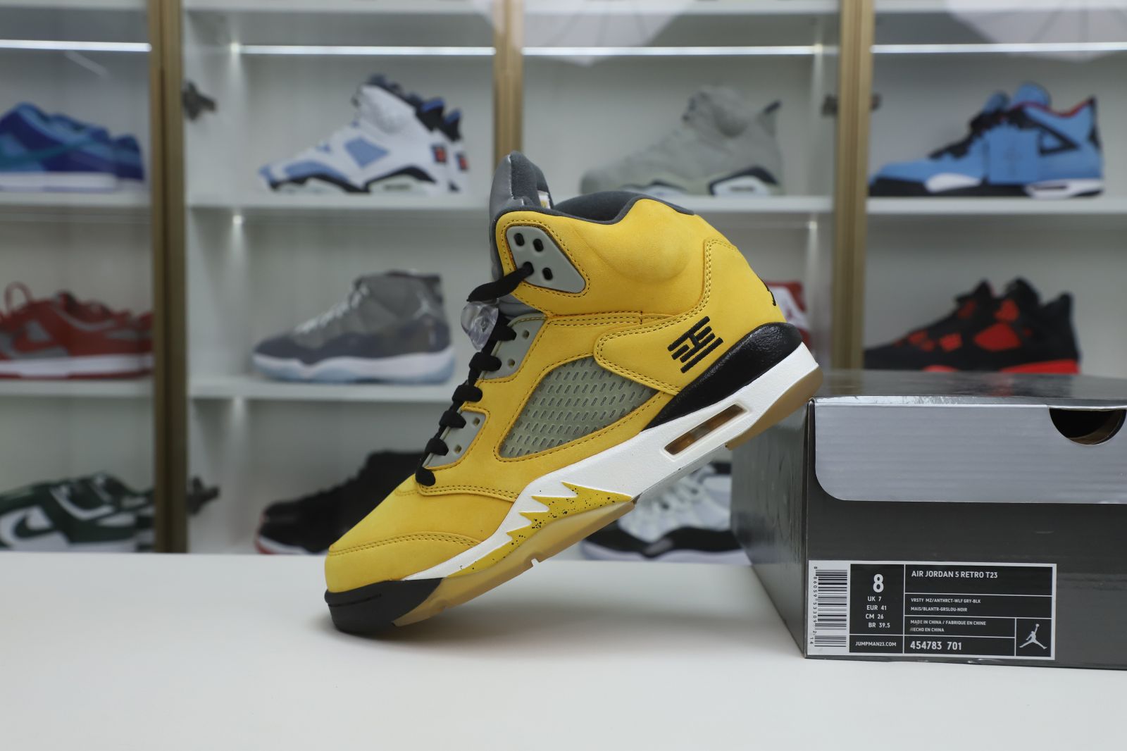 Kimi kick AIR JORDAN 5 RETRO TOKYO T23 454783-701