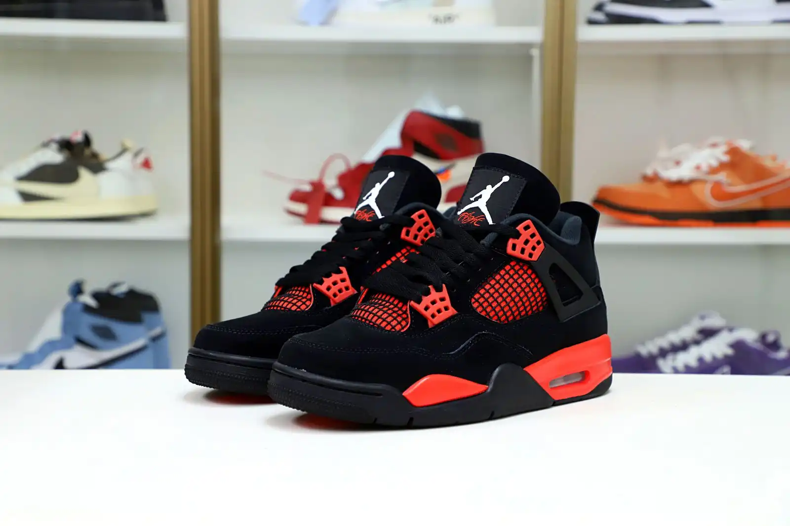 Cheap Kimikick AIR JORDAN 4 RETRO 'RED THUNDER'