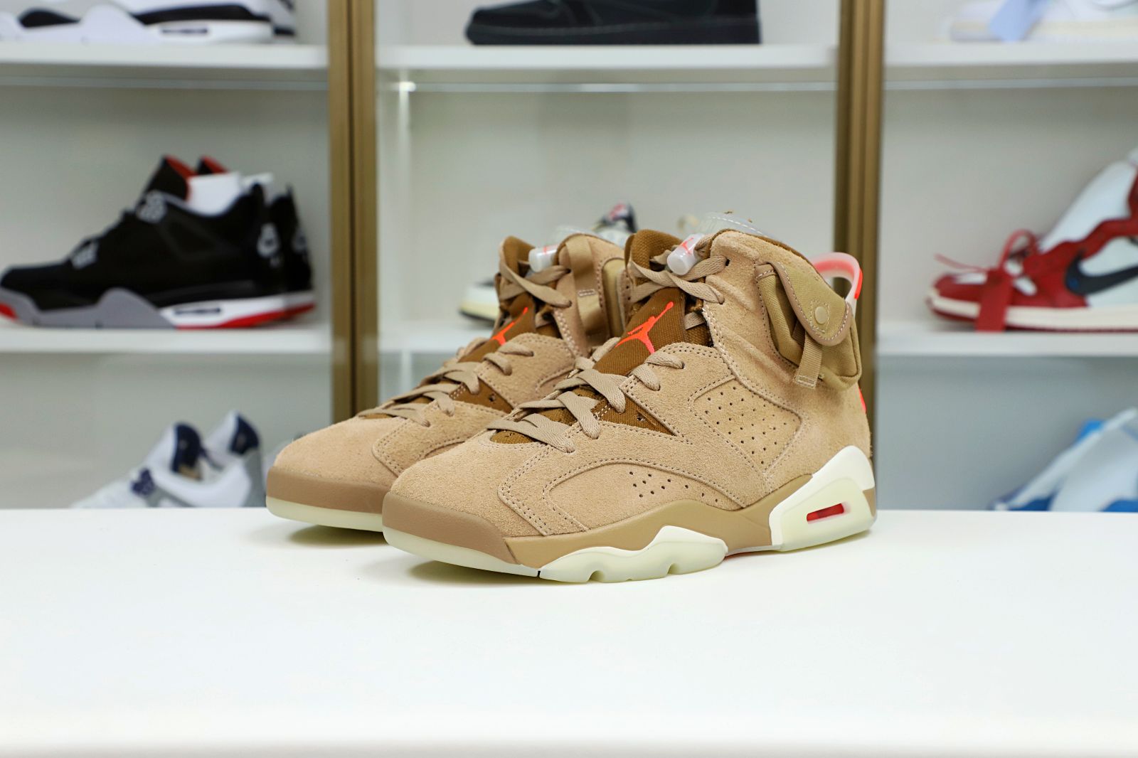 Kimi kick Travis Scott x Air Jordan 6 Retro SP 