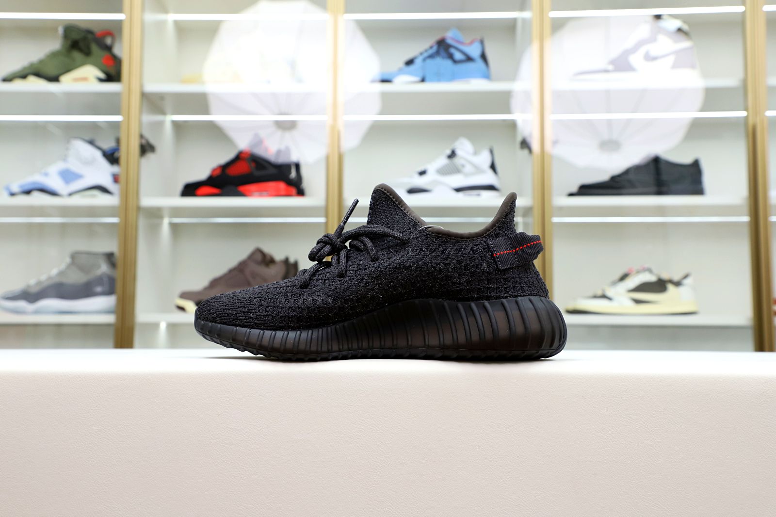 Kimi kick YEEZY BOOST 350 V2 'BLACK REFLECTIVE'