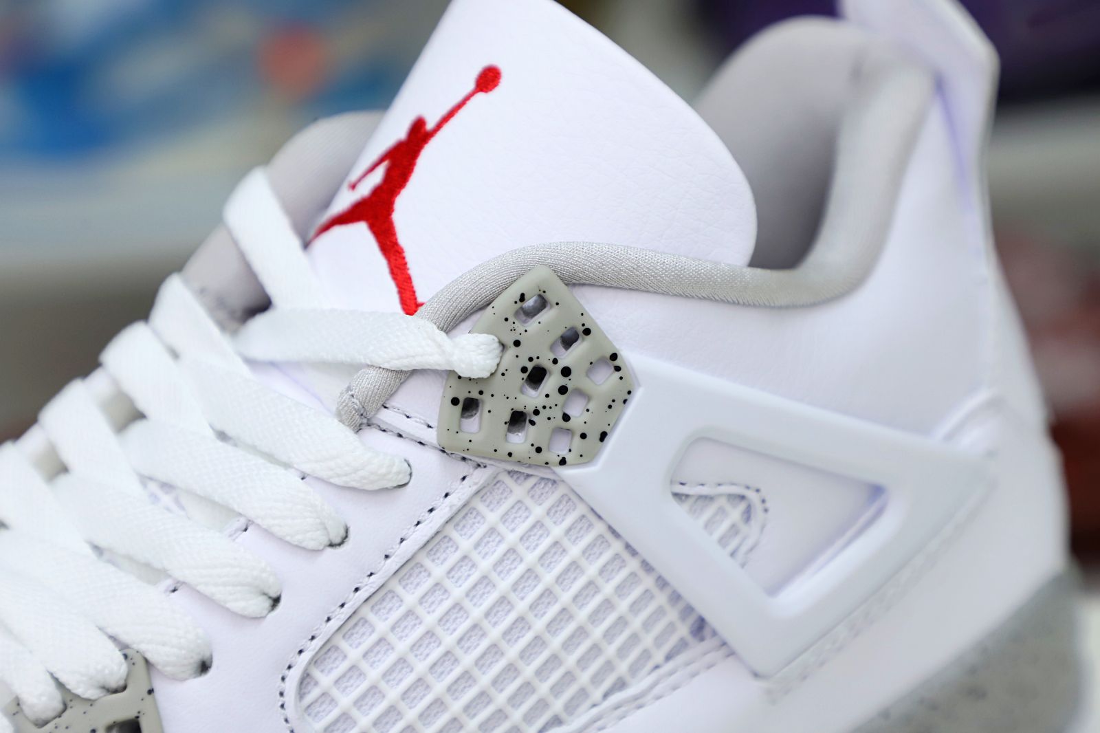 Kimi kick AIR JORDAN 4 RETRO 'WHITE OREO'