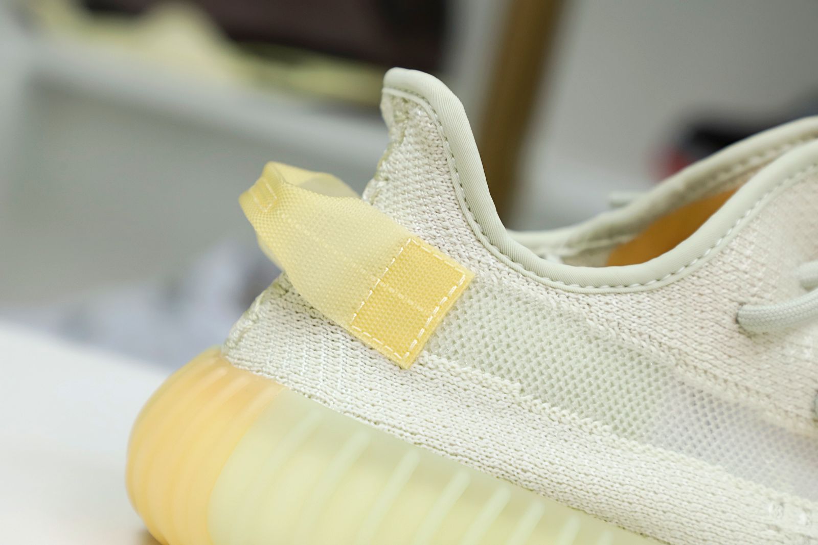 Kimi kick YEEZY BOOST 350 V2 'NATURAL'