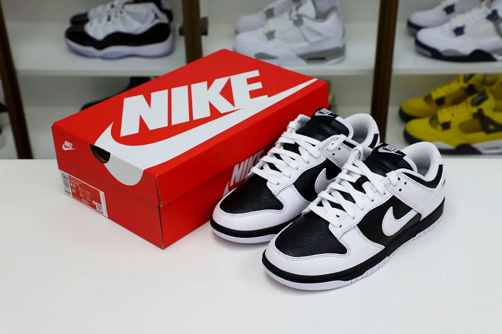 Kimikick NIKE DUNK LOW RETRO REVERSE PANDA - FD9064-011