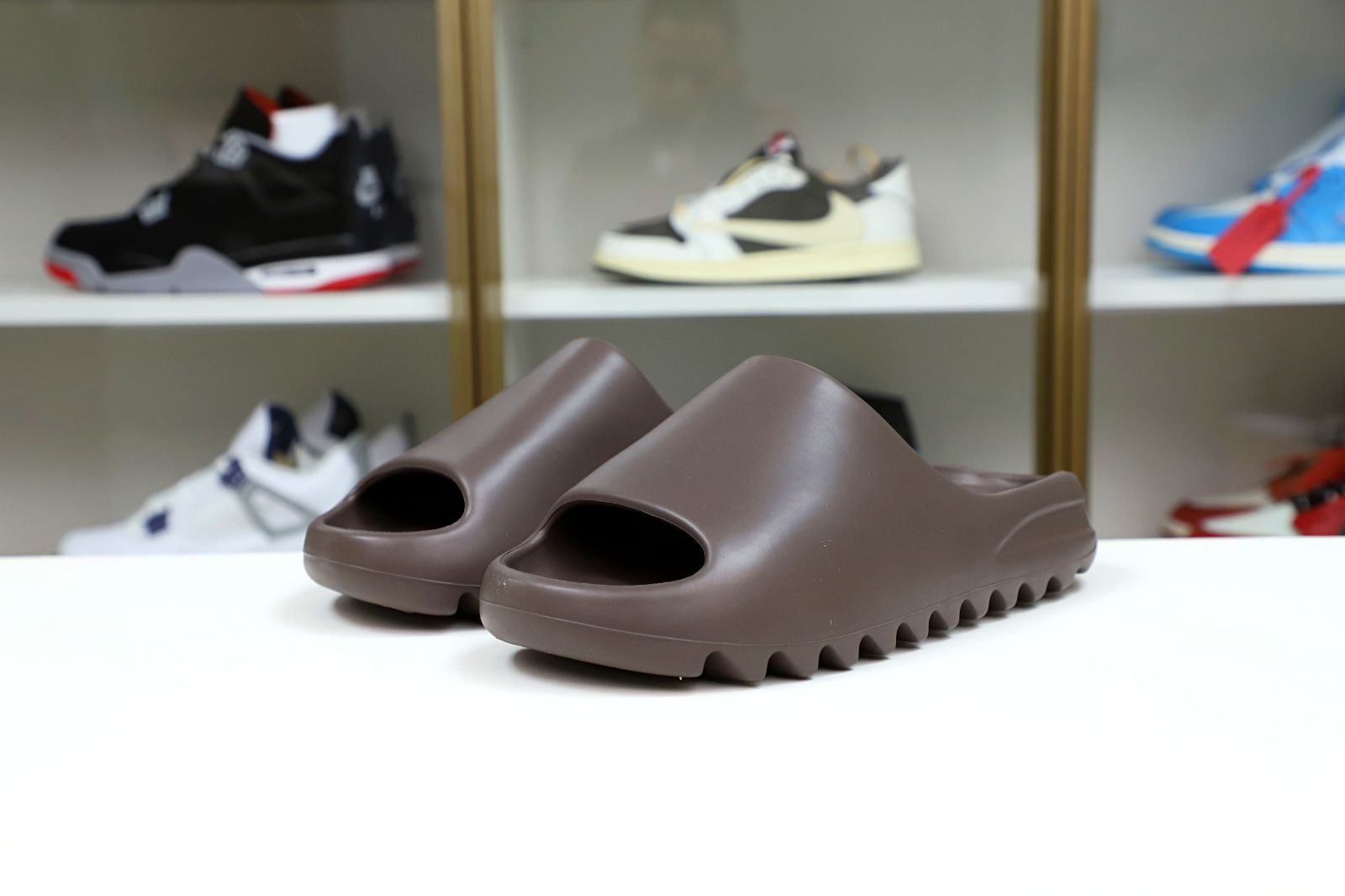 Kimi kick YEEZY SLIDES G55495