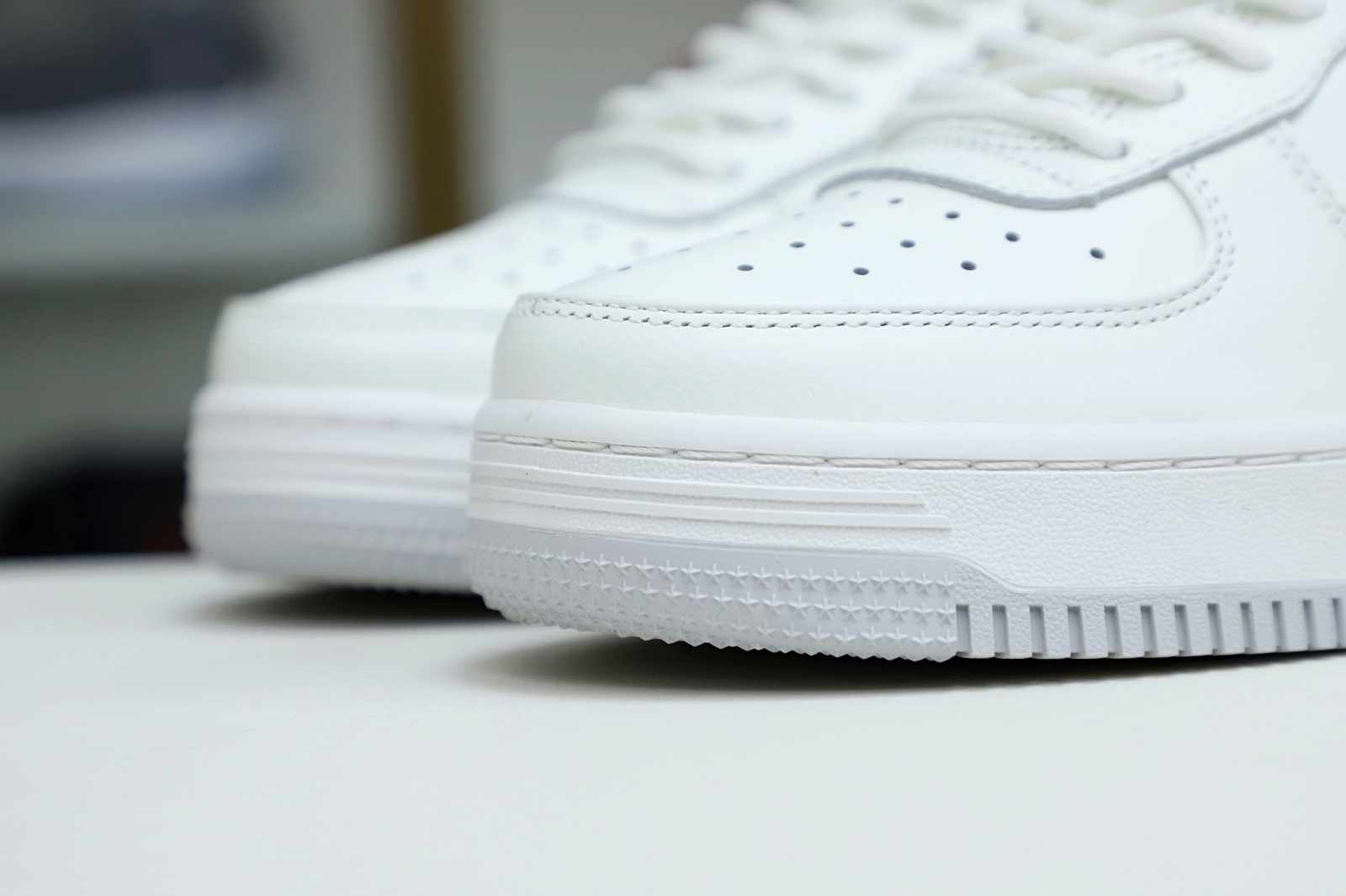 Kimi kick BAPESTA 'WHITE'