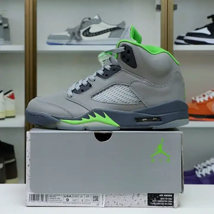 Kimikick AIR JORDAN 5 RETRO 'GREEN BEAN' 2022