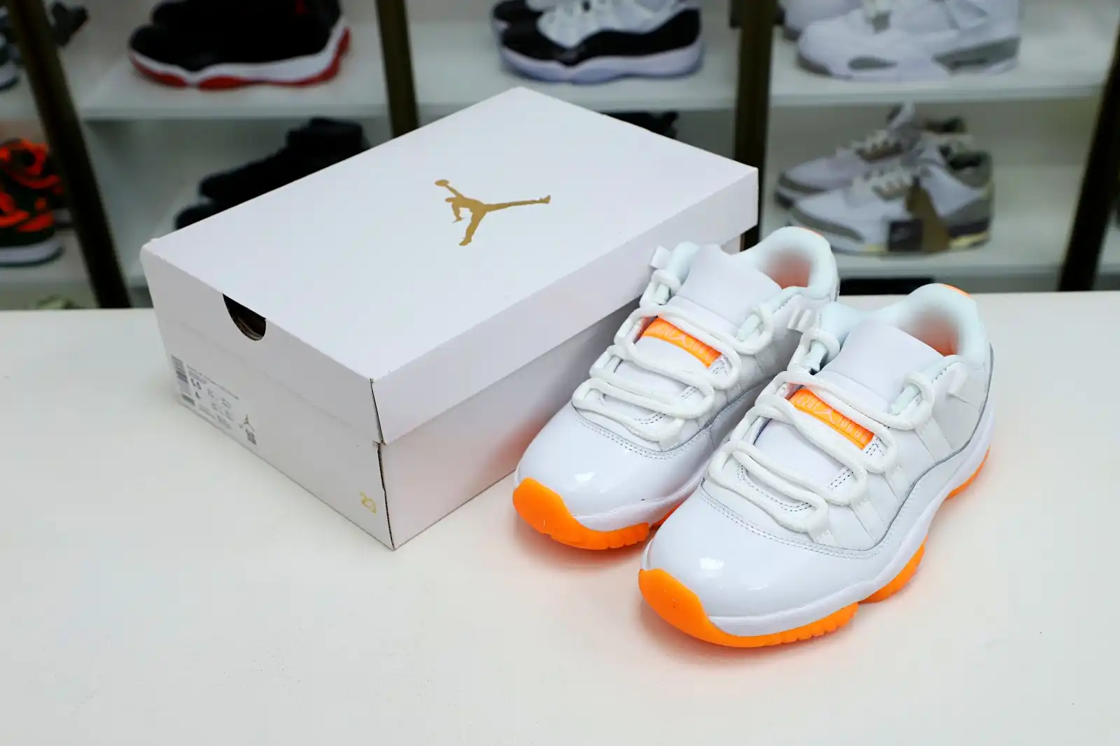 Kimikick WMNS AIR JORDAN 11 RETRO LOW 'BRIGHT CITRUS'