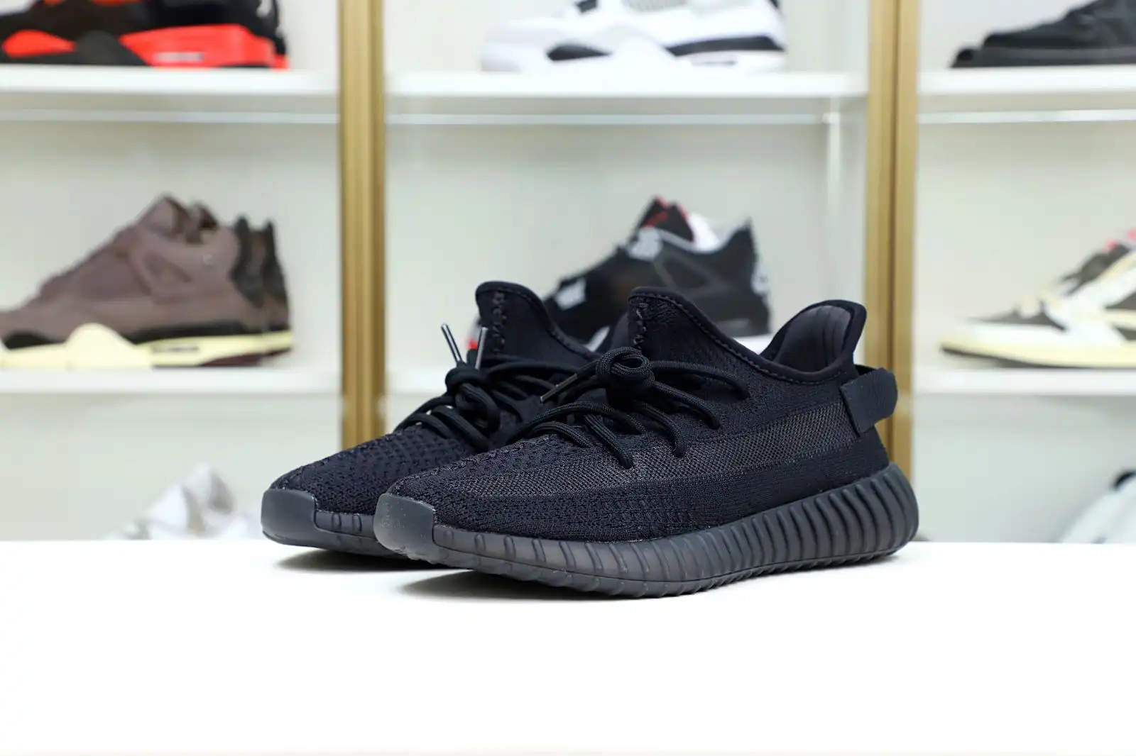 Kimikick YEEZY BOOST 350 V2 ONYX