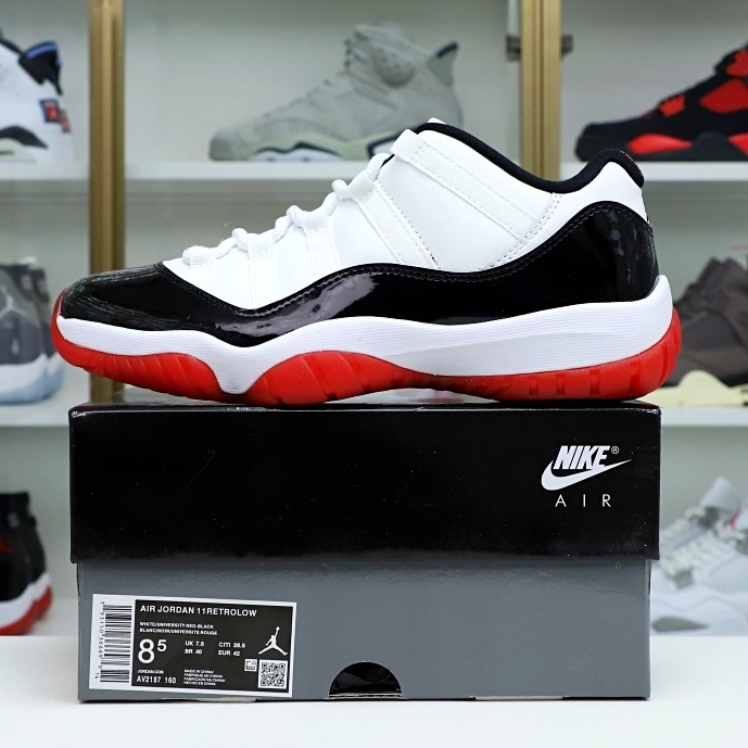 Kimi kick AIR JORDAN 11 LOW WHITE BRED