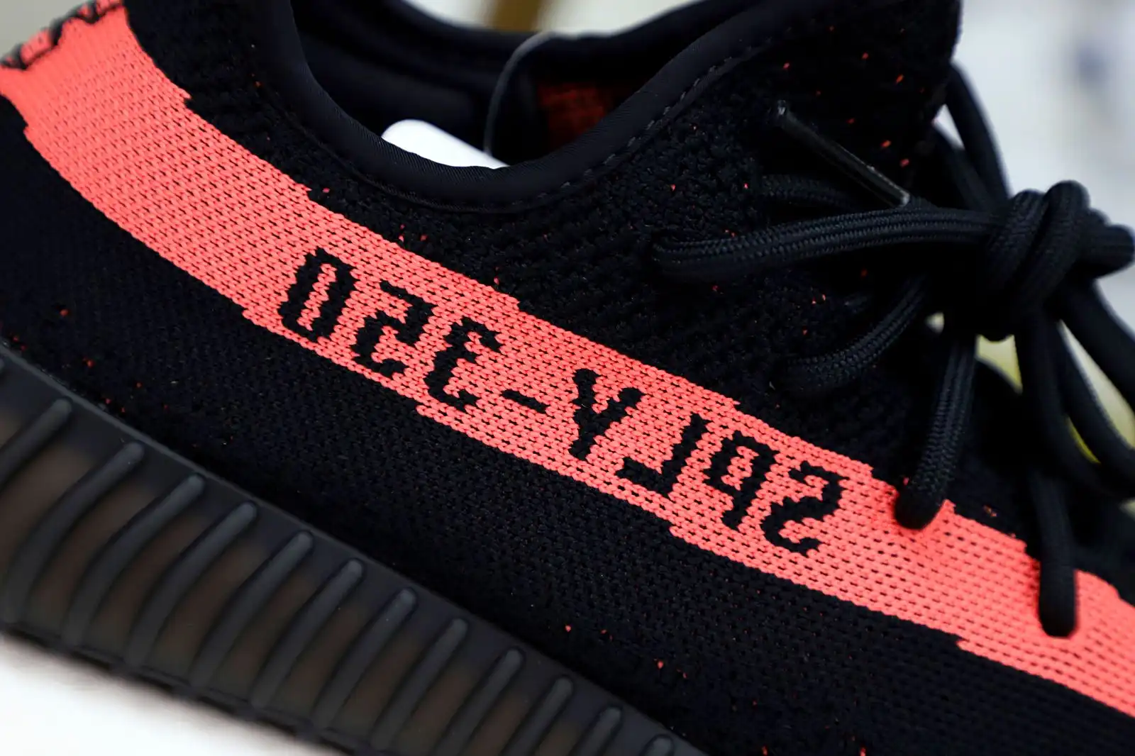 Kimikick YEEZY BOOST 350 V2 'RED'