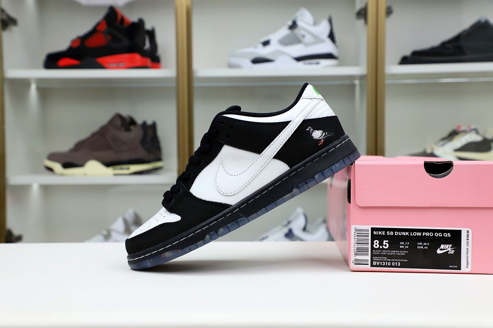 Kimi kick NIKE SB DUNK LOW STAPLE PANDA PIGEON (REGULAR BOX)