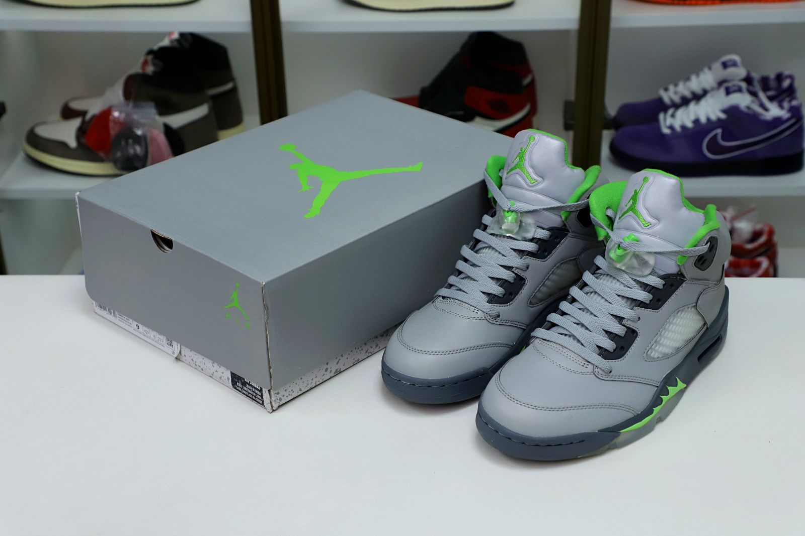 Kimi kick AIR JORDAN 5 RETRO 'GREEN BEAN' 2022