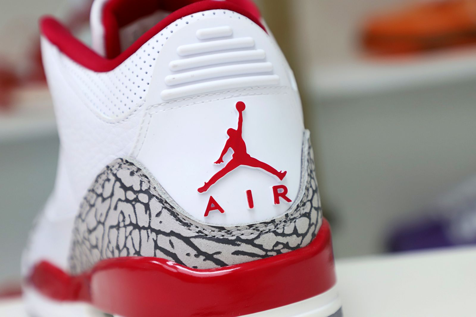 Kimi kick Air Jordan 3 Retro  Cardinal Red(CT8532-126）