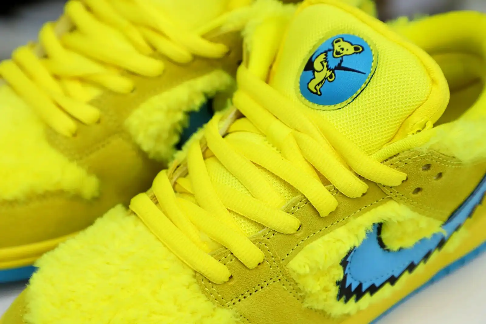 Kimikick GRATEFUL DEAD X DUNK LOW SB YELLOW