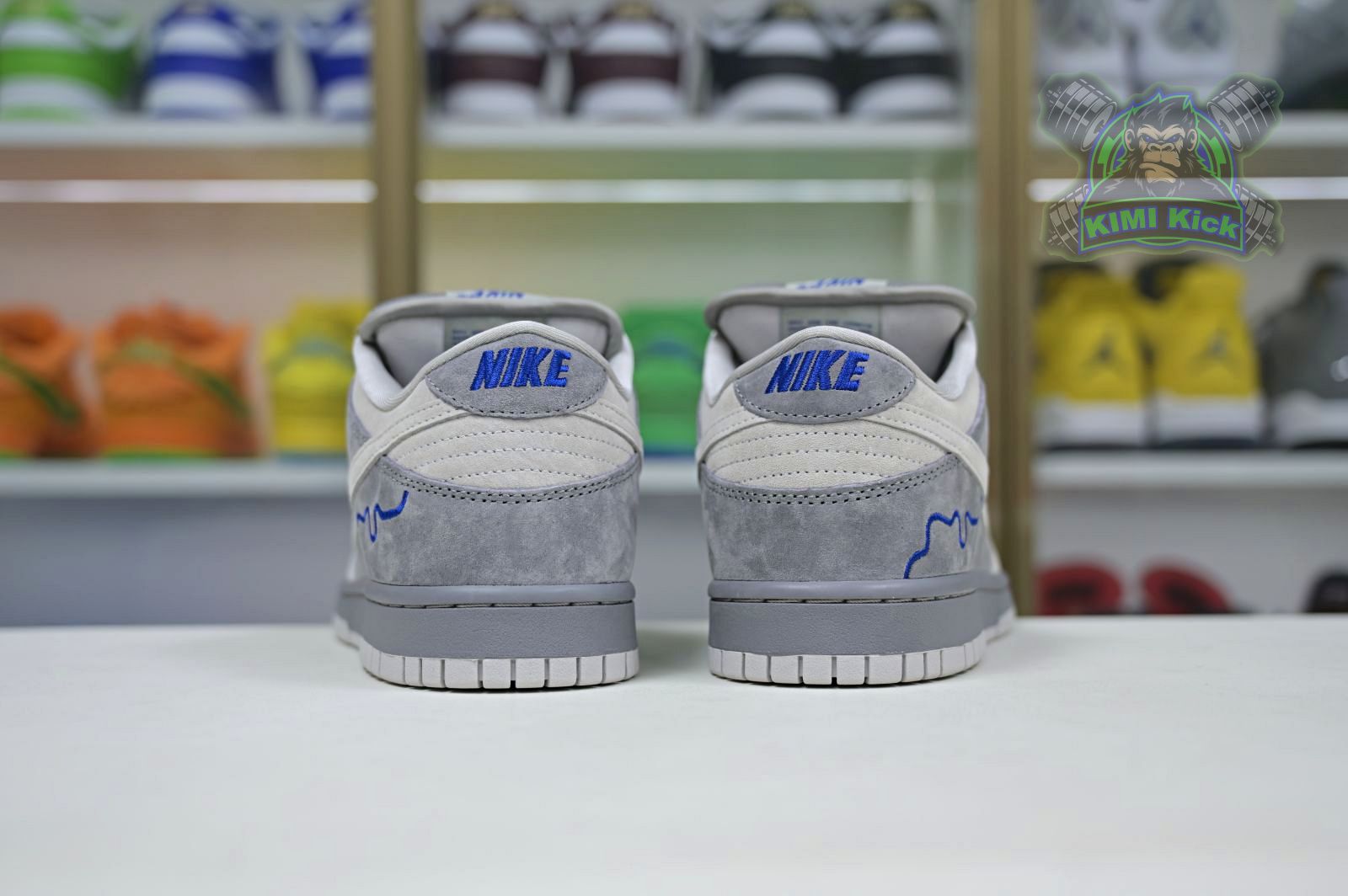 Kimi kick Nike Dunk SB Low Pro London