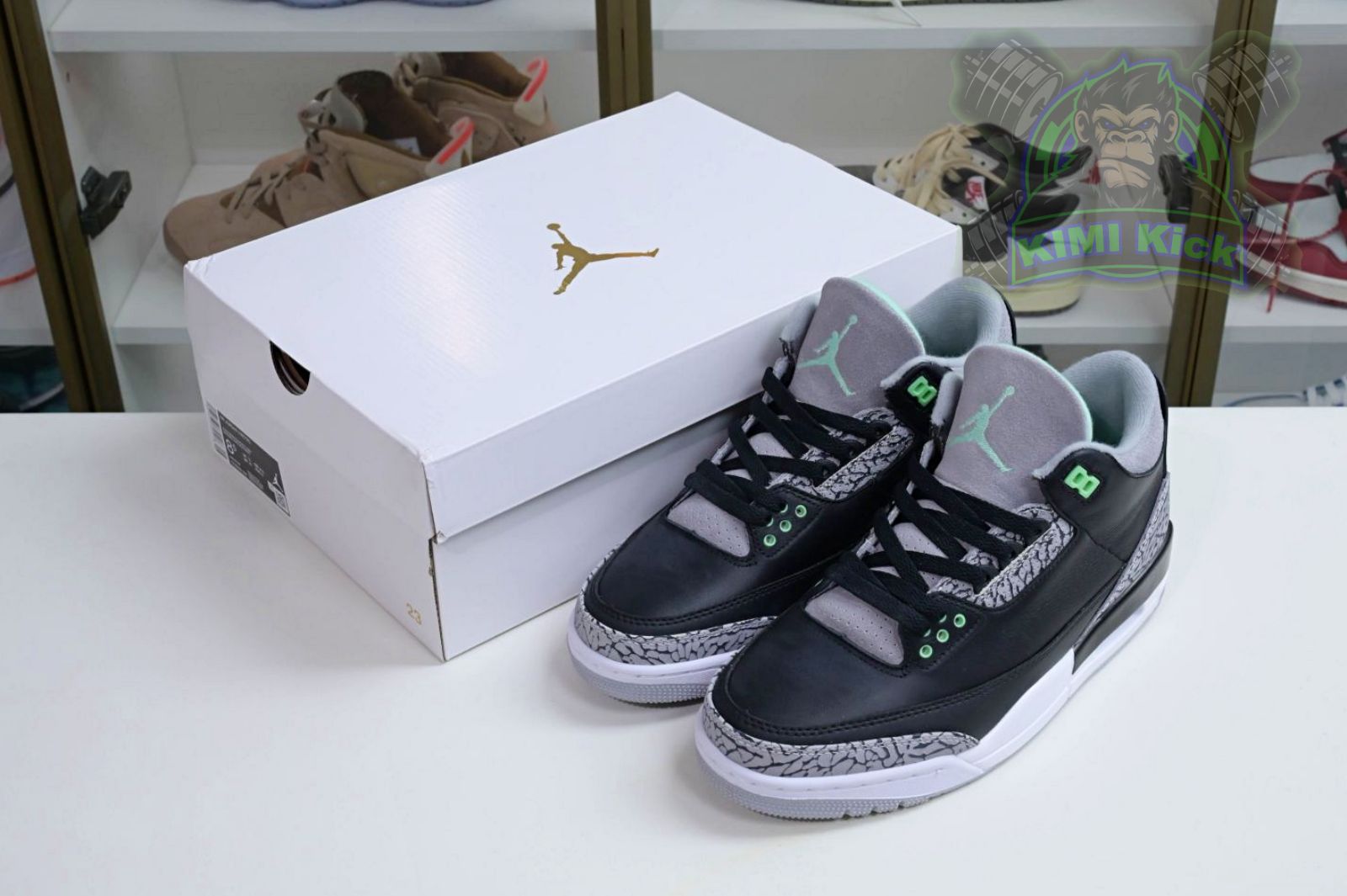 Kimi kick Air Jordan 3 Green Glow