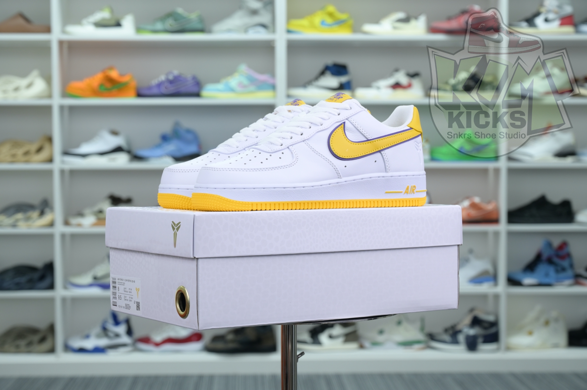 Kimi kick Kobe Bryant x Nike Air Force 1