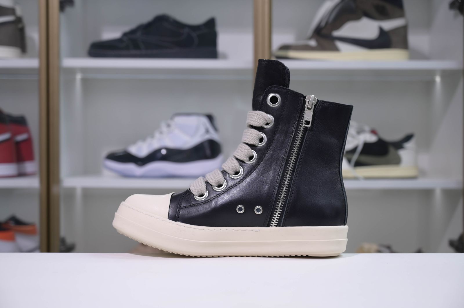 Kimi kick RICK OWENS RO