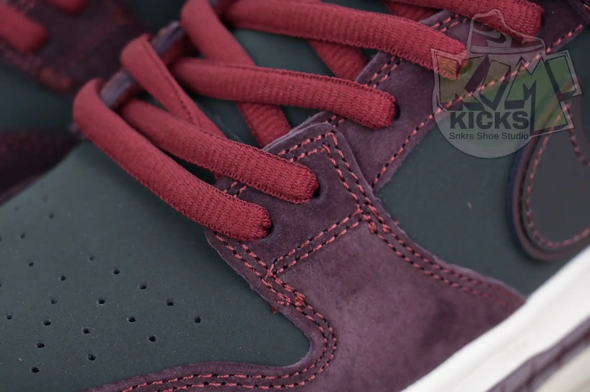 Kimikick RIOT Skateshop x Nike SB Dunk Low