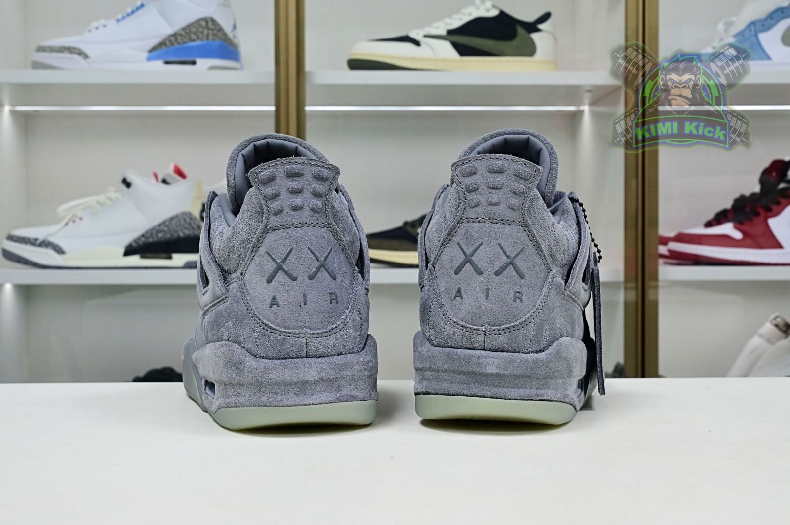 Kimi kick Jordan Air Jordan 4 retro kaws