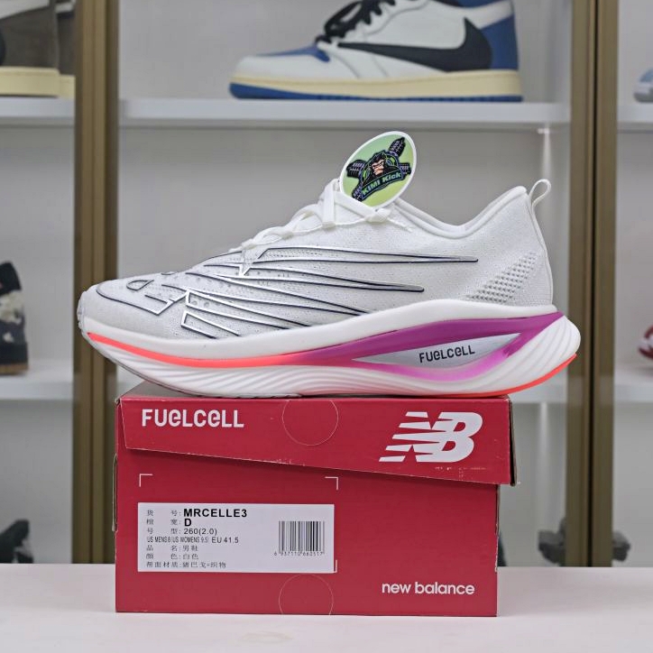 Kimi kick New Balance NB FuelCellFuelCell SC Elite v3