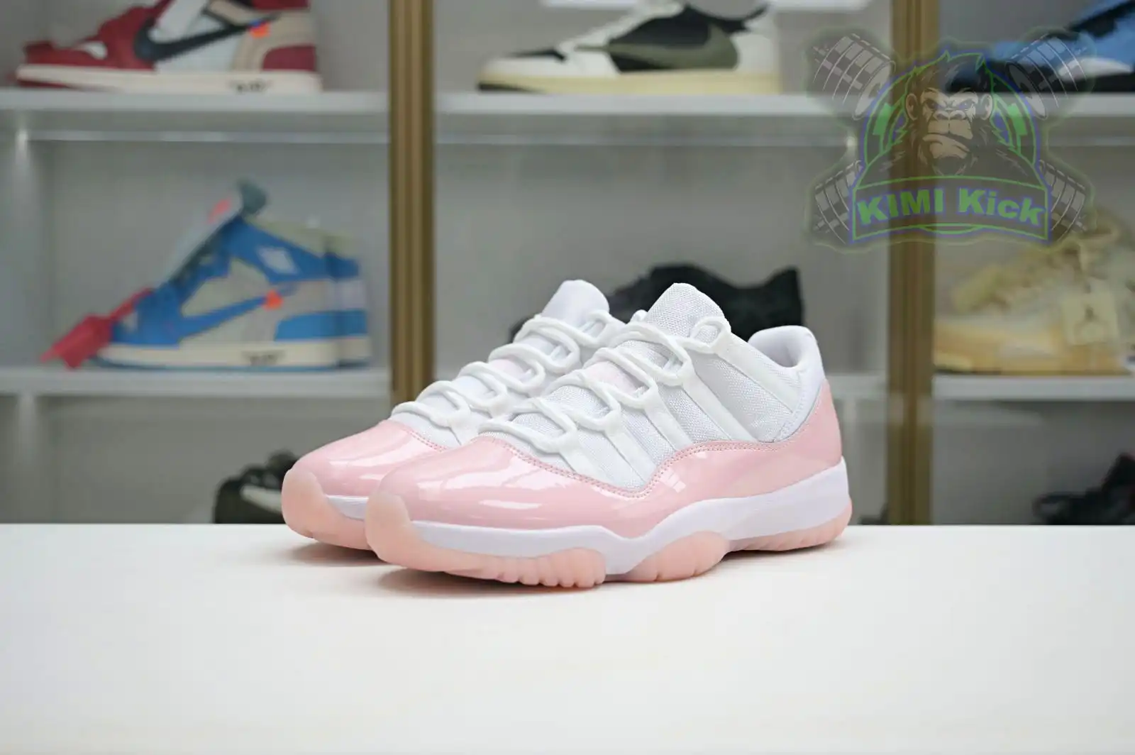 Kimikick Jordan Air Jordan 11 Low WMNS